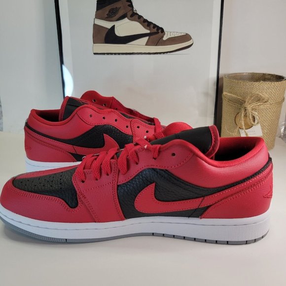 Nike Air Jordan 1 Low SE Split Grey Red DR0502-600 Womens Size 11.5/ Mens 10 - Picture 2 of 4
